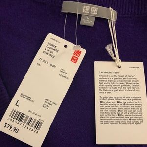 100% CASHMERE Purple V-Neck Uniqlo Sweater